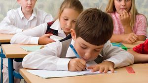 Atac dur la adresa învățământului românesc de Ziua Internațională a Educației: „Statul a eșuat”