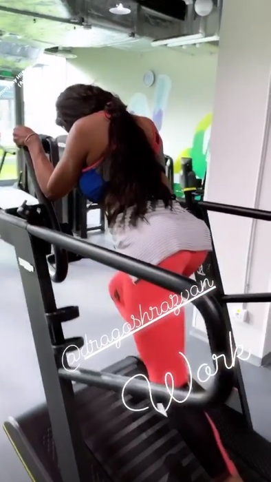 Laurette s-a combinat cu fostul soț al unei vedete de la noi?! Gestul romantic făcut de mulatră în văzul lumii