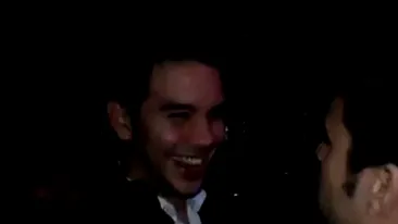 Nu numai strainii fac caterinca de noi, si noi ne batem joc de ei! 3 pitipoance din Timisoara ii pun pe 2 spanioli sa se injure in ultimul hal intre ei - ATENTIE LIMBAJ LICENTIOS, dar totusi amuzant !