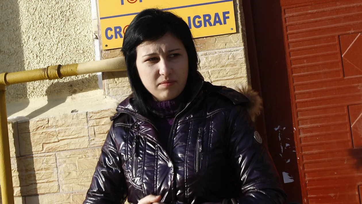 Tanara care a sustinut ca s-a iubit cu Carmen Serban a incercat sa se sinucida. “Am luat 15 pastile din cauza unei femei”