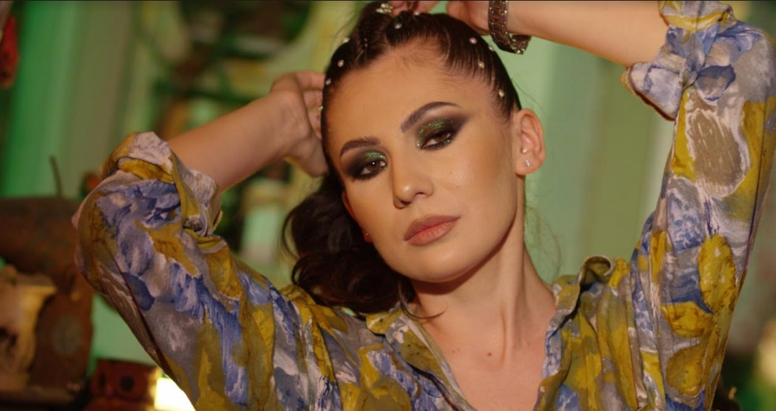 Cântăreața a devenit mămică acum două luni, apoi a suferit o transformare spectaculoasă! Fanii au rămas fără cuvinte!