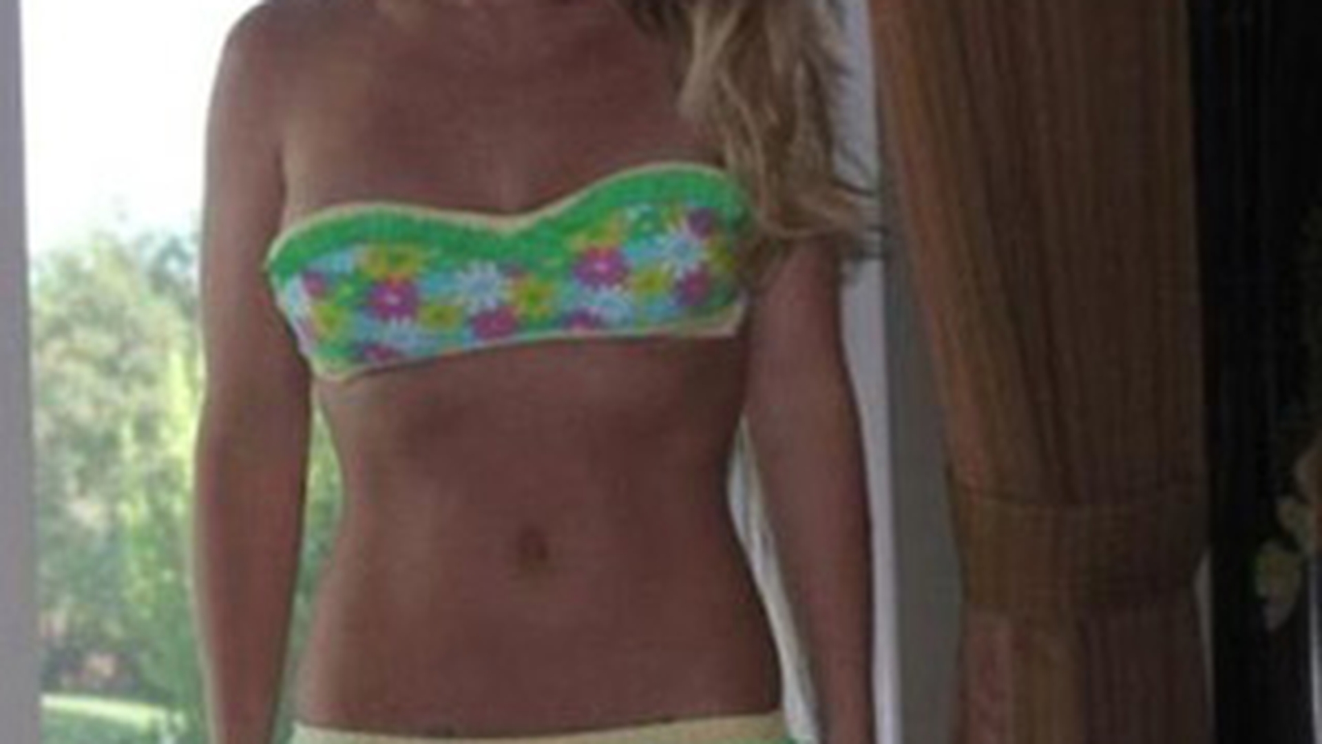 Britney Spears a slabit? Uite cum arata artista in costum de baie, bucurandu-se de soare: "Nu vreau sa se termine vara"