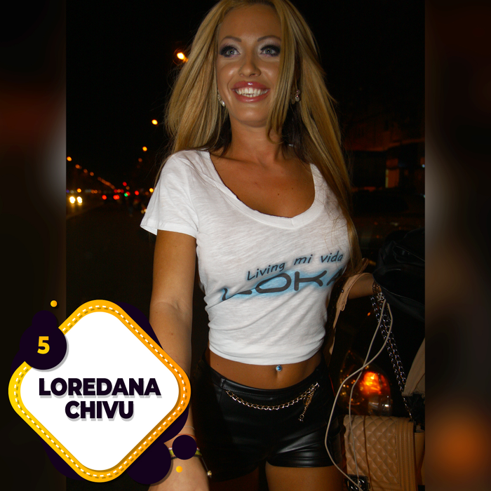 Top 30 sexy-vedete cu abdomenul la vedere pe stradă