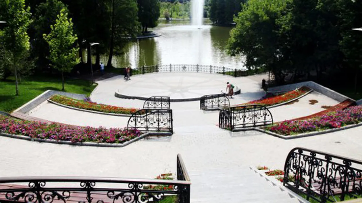 25.000 de persoane au invadat Parcul Al.I. Cuza pentru a viziona filme in aer liber