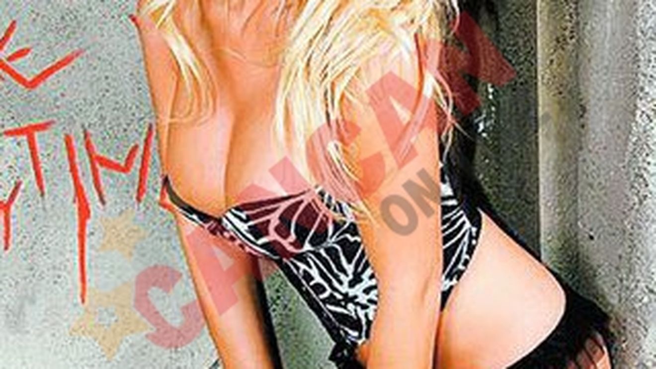 Pamela Anderson de Romania se marita