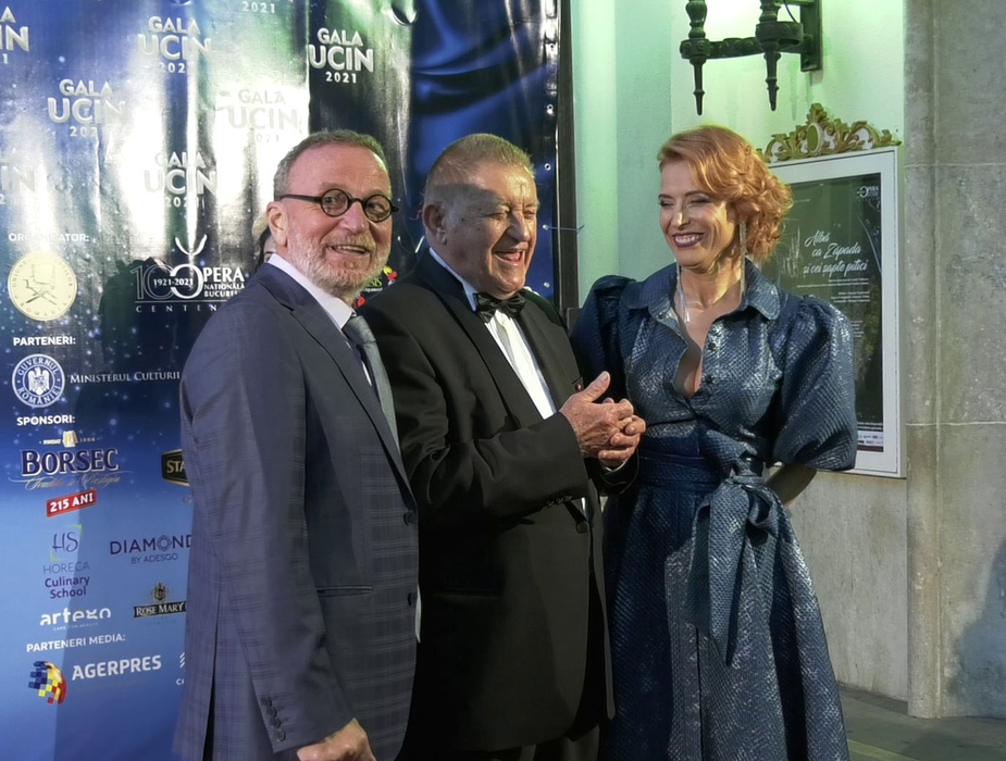 Ovidiu Cuncea s-a bucurat de întâlnirea cu colegii / Sursă foto: CANCAN.RO