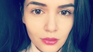 MONICA GABOR, schimbare radicală de look! A apărut cu părul roz