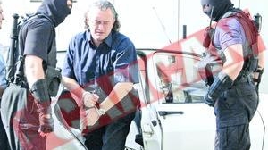 Miron Cozma planteaza flori la inchisoare