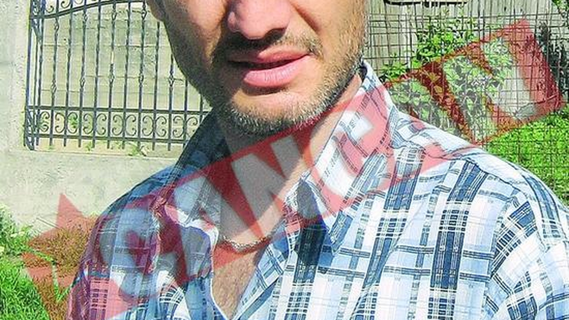 Taximetristul injunghiat in gat a fost calcat de un hot travestit