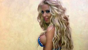 Loredana Chivu, prea sexy chiar si pentru fani! "Piei, ispita!", au reactionat admiratorii cand au vazut aceasta poza!
