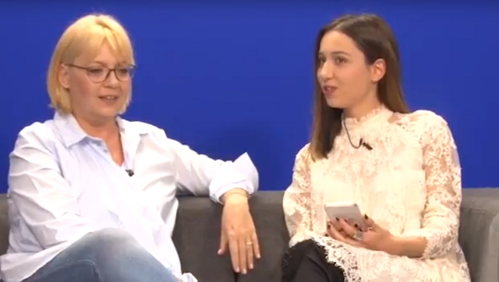Emilia Popescu și fiica sa, Maria Ștefănescu. Sursa foto: captură YouTube
