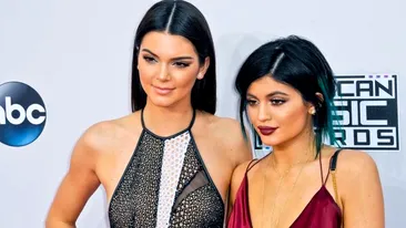 Aplicatia Kendall & Kylie, deja mai celebra decat cea a lui Kim Kardashian
