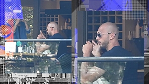 Transformare spectaculoasă a fiorosului ”Cobra” Tate! Ce i-a cerut unei fetei chiar pe terasa unui restaurant: ”Uită-te la el cum se scălâmbăie!”