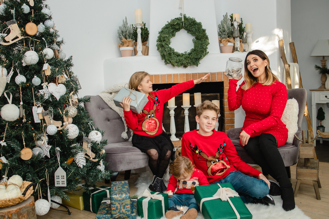 Cum arată ședința foto de familie făcută de Ela Crăciun. Vedeta face anual acest lucru!