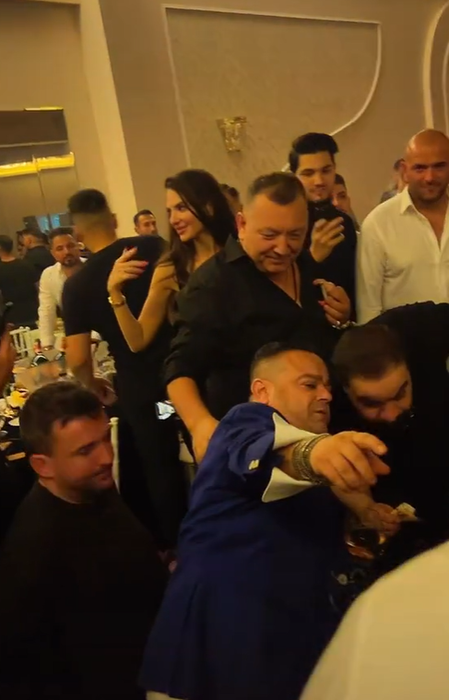 Dedicațiile au curs la microfon! Florin Salam a făcut show la party. Sursă: Tik Tok