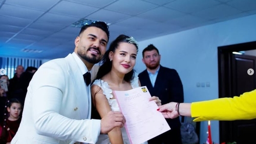 Cum a arătat tortul de poveste de la nunta lui Jador. Detalii spectaculoase și momente pline de emoție