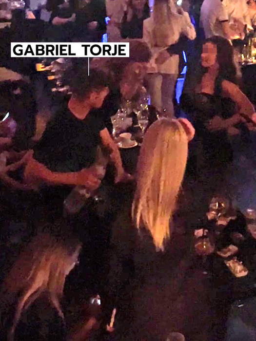 Gabriel Torje a sărbătorit la LOFT faptul că Farul e lider (SURSA FOTO: CANCAN.RO)