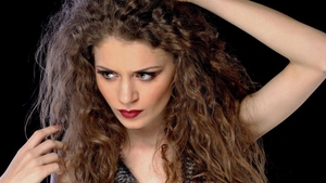 Miss Modestia! Desi este Miss Universe 2013, Roxana Oana Andrei nu are iubit milionar, ci... Vezi aici ce meserie comuna are