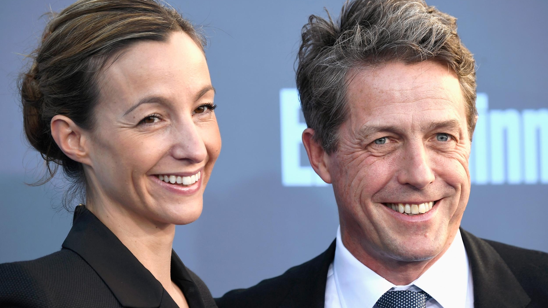 Hugh Grant a renunțat, în sfârșit, la burlăcie! Actorul s-a căsătorit cu Anna Eberstein