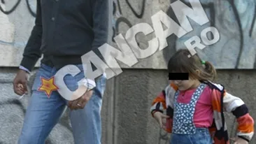 Viata de tata! Cosmin Cernat are trei mari griji: cele doua fetite si tigara