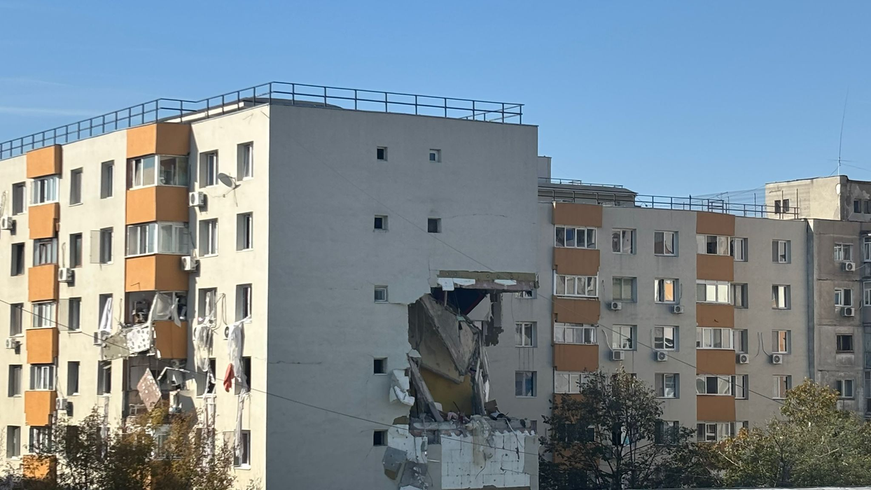 Explozie puternică într-un bloc de 8 etaje din cartierul Rahova / sursă foto: ISU București