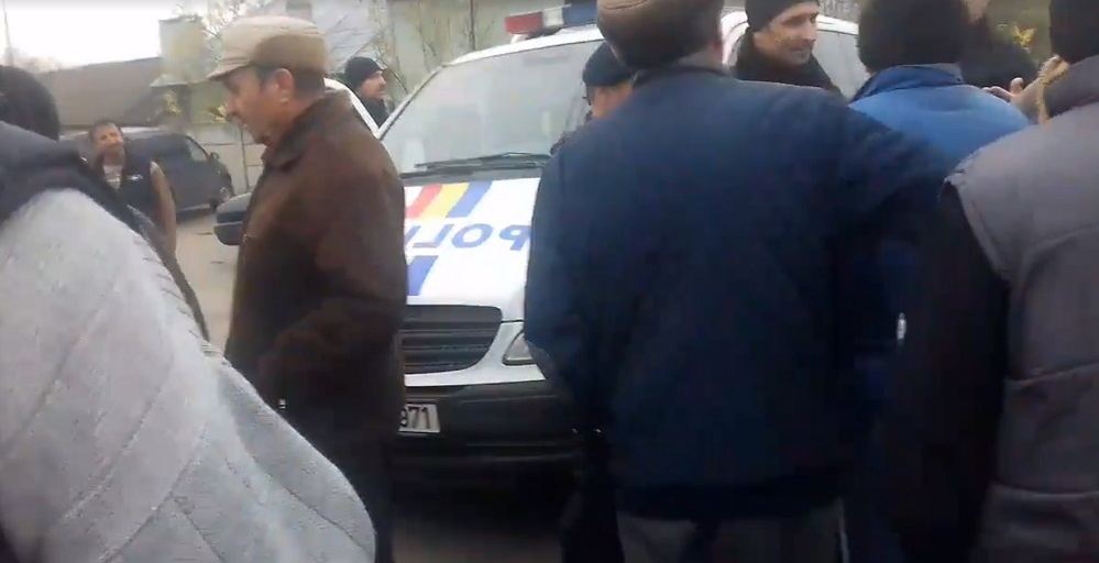 Oamenii s-au revoltat pentru că le-au fost omorâți porcii în pragul Crăciunului
