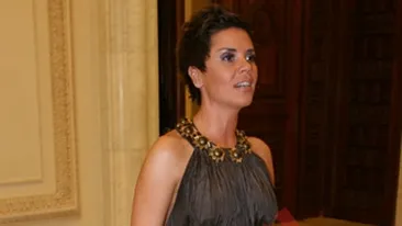 Luminita Anghel: Eu si fostul meu sot suntem amici de 17 ani si mi se pare normal sa stam de vorba cand ne intalnim