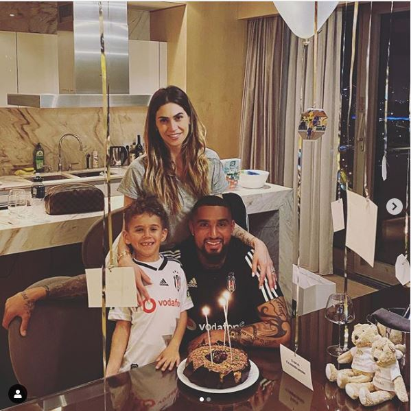 Soția unui fotbalist cunoscut, mărturisiri incendiare despre viața intimă: “Facem dragoste de 10 ori pe zi. Asta nu înseamnă că sunt nimfomană”
