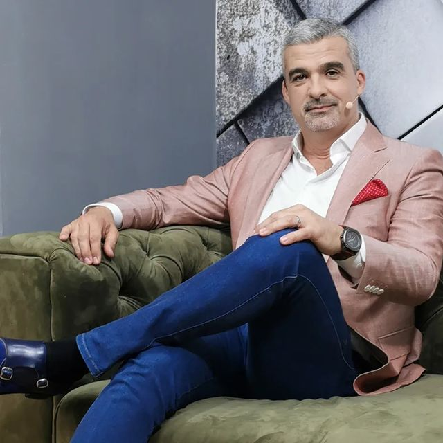 Aurelian Temișan: "Te scoate, te rupe de cotidian, deși sufletul îți rămâne rupt. Și în afară de cei de pe scenă, n-a știut nimeni din cei din sală că eu treceam prin ce treceam. Dar spun, nu sunt singurul caz, li s-a întâmplat multora dintre colegii mei și nu înțelegeam acest fenomen!"