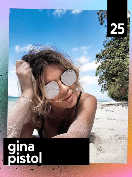 Aloooo, Anna Lesko, Inna, Francisca… TOP sexy-vedete care s-au jucat cu fundulețul în nisip!