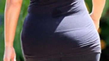 Fotografia care te va ingrozi! Ai avut multe vise umede dupa ce ai vazut sextape-ul cu ea, dar acum s-a transformat radical - Asta este fundul ei adevarat, restul este marketing si Photoshop