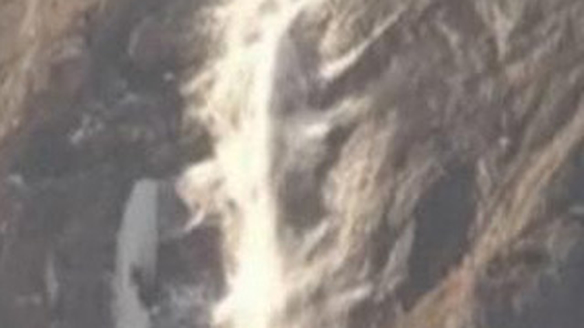 VIDEO Intre spectacol si pericol! O avalansa care s-a produs in Bucegi a durat cateva ore