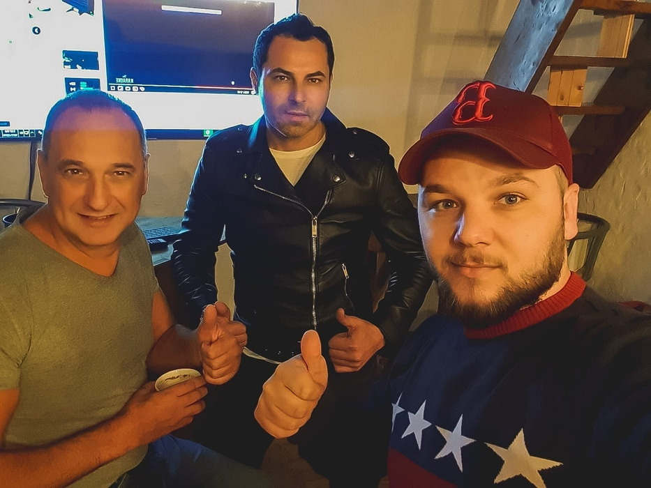 Trupa "Haiducii lui 7 cai", compusă din Cristi Caloeanu, Cătălin Vieru si Dragoș Mihai, și-a pierdut dreptul de a funcționa