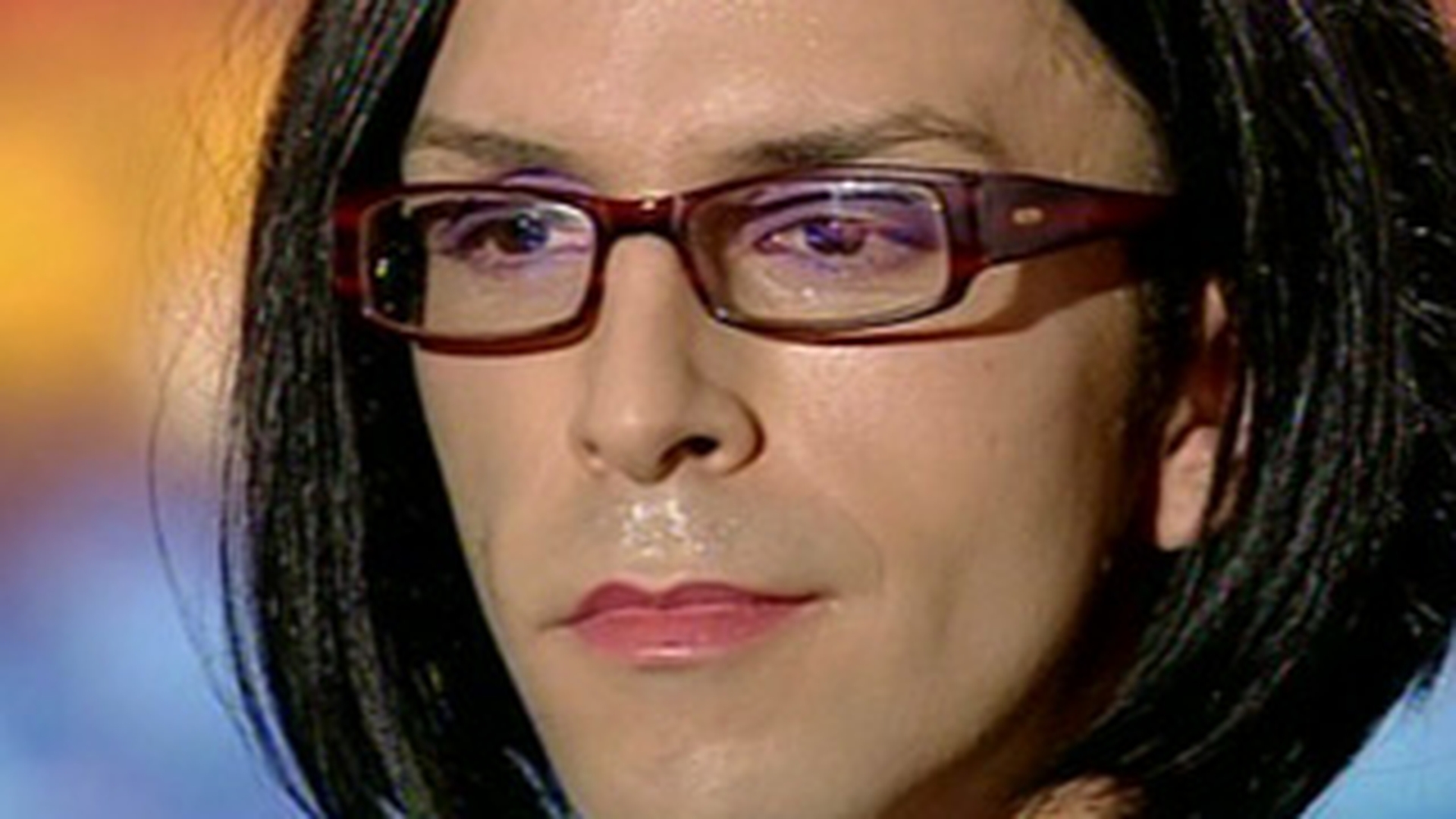 Un transexual a dansat pe manele la "Romanii au talent"! S-a dat la Mihai Petre: "Pentru tine am venit! Depinde cum o iei"! Mihai: "Prefer sa nu o iau"