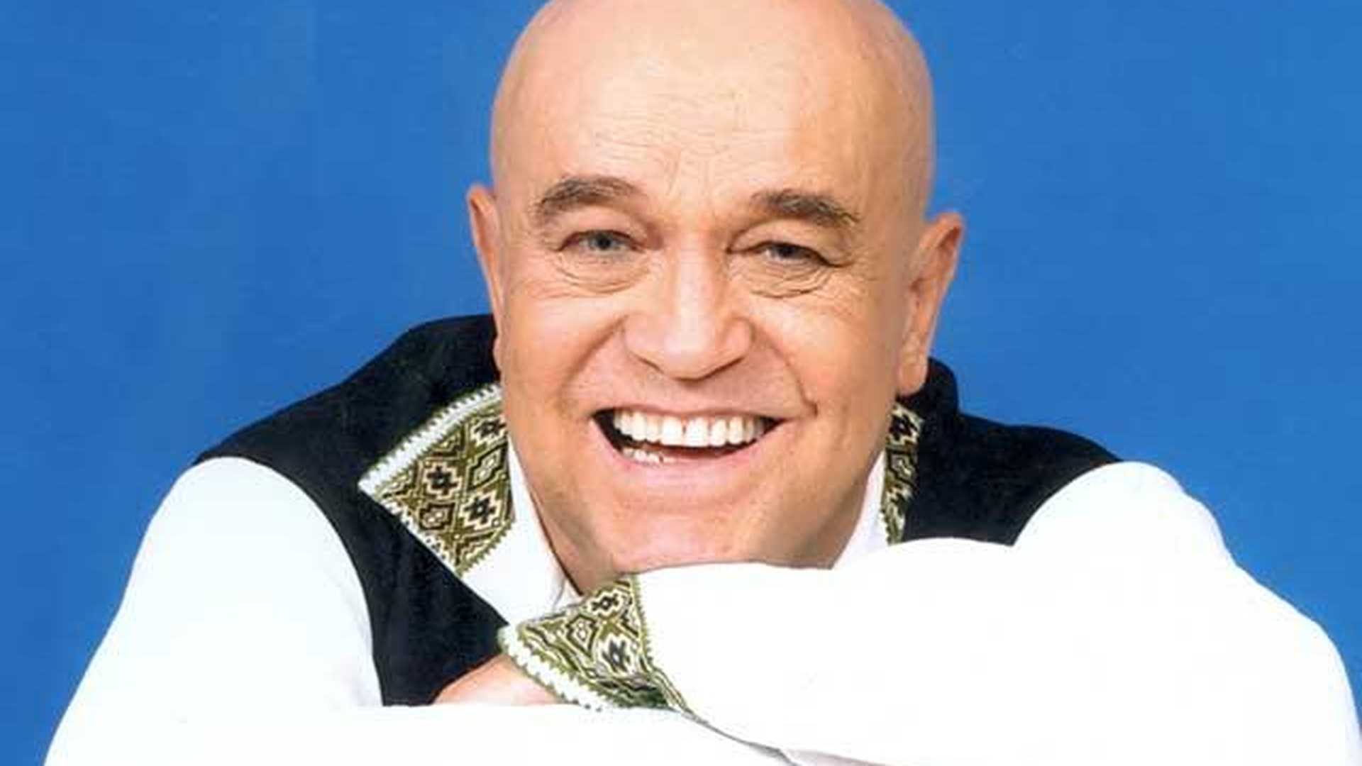 Benone nu e chel destul, dar e si fudul! “Toata viata am avut admiratoare care m-au pupat pe cap!”