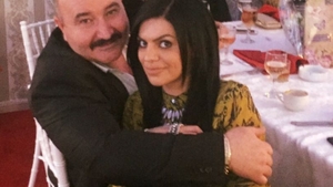 Primele imagini cu bebeluşul lui Nuţu Cămătaru! Bruneta a născut în urmă cu o lună un băieţel de nota 10!