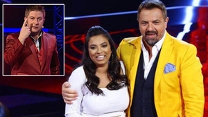 Pavel Bartoș și fiica lui Adi Minune, sărut pe gură în culise la Vocea României! Imaginile pe care Pro TV a vrut să se ascundă publicului