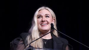 Legătura secretă dintre Erika Kirk și România. Motivul pentru care a venit aici în repetate rânduri a fost dezvăluit