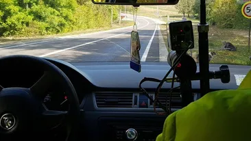 Şofer surprins cu 235 de kilometri la oră, pe autostrada A3. Amenda depășește 4.000 de lei
