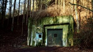 Câte buncăre antiatomice are România, de fapt. Datele oficiale arată că doar o mică parte din populație ar avea loc în ele.