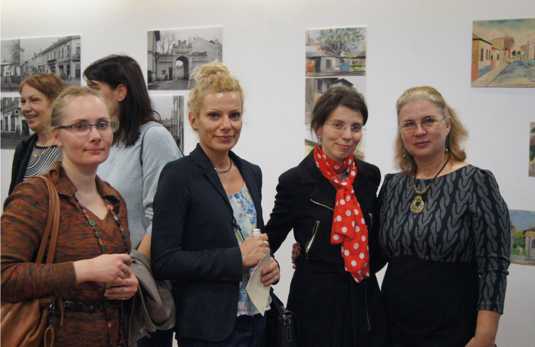 Vernisajul expoziției „Salutări din Uranus!”, fotografii și schițe prezentate în premieră din vechiul cartier bucureștean