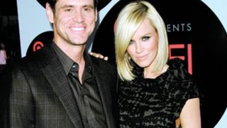 Se intoarce la Jim Carrey? Jenny McCarthy este singura din nou
