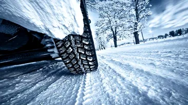 Șoferii trebuie să fie atenți! Poliția a anunțat amenzi usturătoare pentru autoturismele neechipate cu anvelope de iarnă