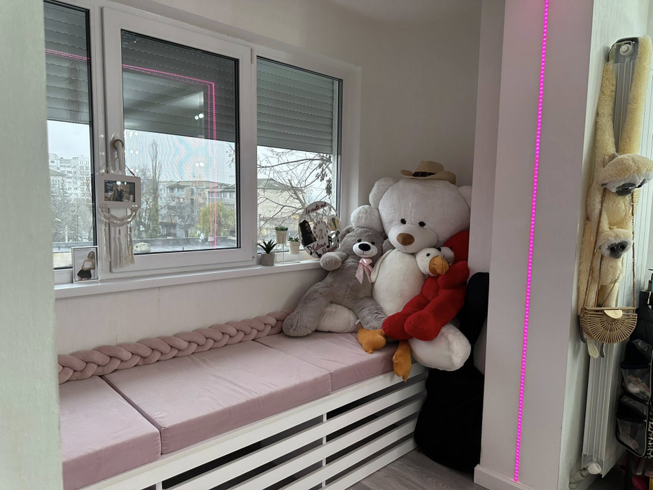 Cum arată apartamentul Iulianei Beregoi din Orhei pe care părinții ei l-au scos la vânzare. Are 2 camere și 55 de metri pătrați