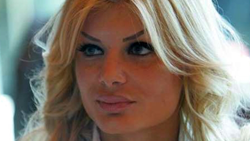 Razboi in familia Suhoi! Sora Simonei Sensual a pozat goala in pat. "E proasta familiei!"