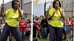 Vezi cum o imita Michelle Obama pe Beyonce