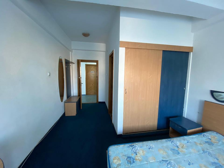 Dezastrul lăsat de românii care au stat într-un centru de carantină din Galați. Viceprimar: „Cine este om și cine câine?”. Imagini greu de privit
