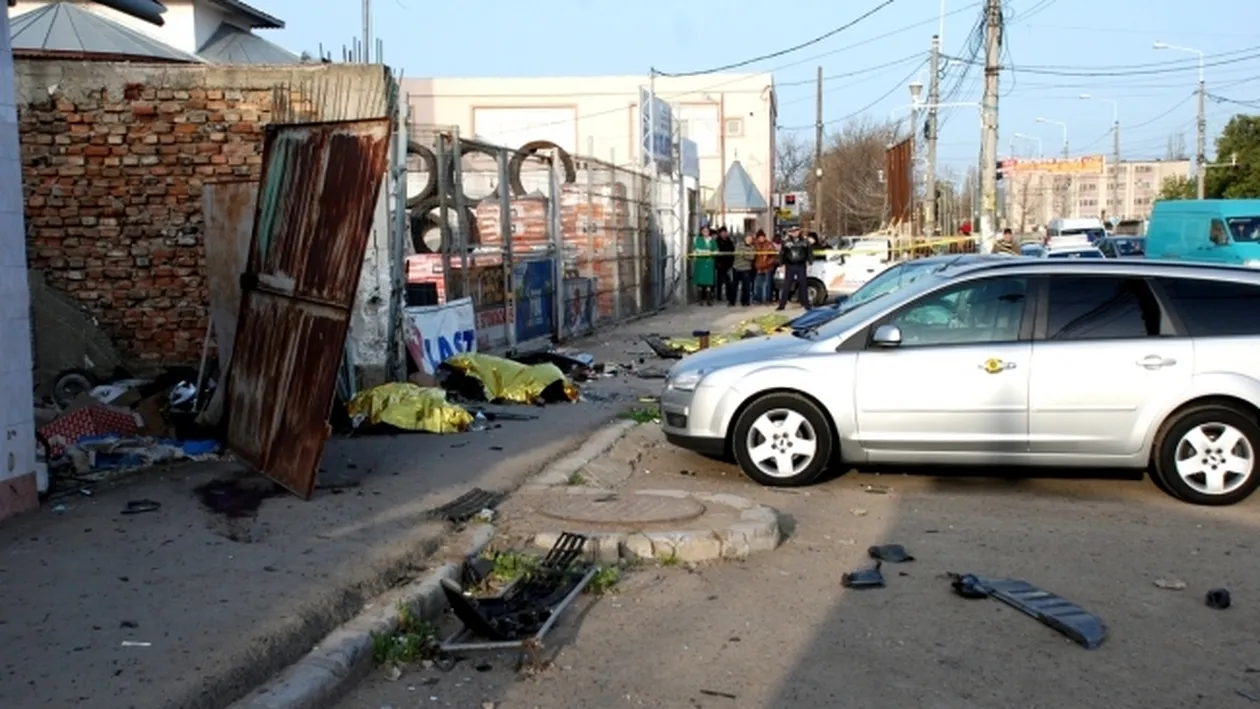 Cinci persoane au murit, după ce au fost lovite într-o staţie de autobusz din Brăila