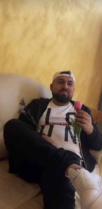 Leo Castellano, "terorizat" de rudele nepoatei lui Leo de la Strehaia?!