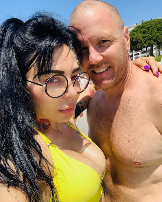 DJ Wanda, apariție incendiară la Cannes. Cum arată vedeta la 44 de ani